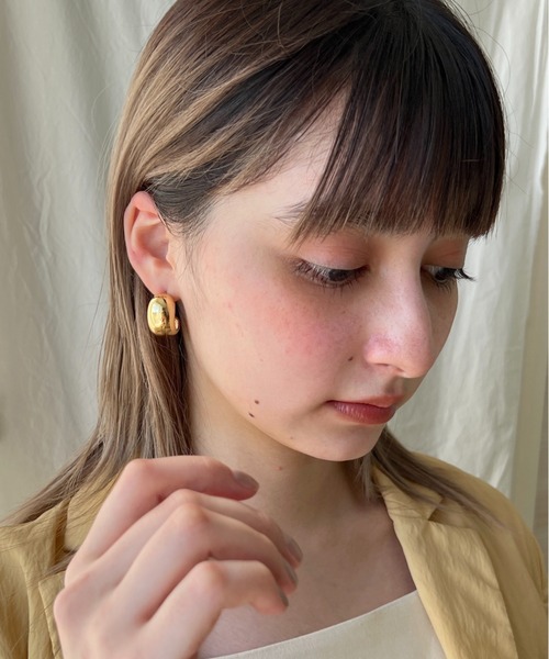 ciite'(シーテ)の「ぷっくり大ぶり メタルピアス (両耳用)(ピアス(両耳用)・レディース・ゴールド/シルバー・FREE)」の6枚目の写真