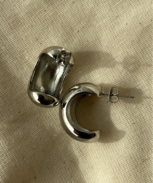 ciite'(シーテ)の「ぷっくり大ぶり メタルピアス (両耳用)(ピアス(両耳用)・レディース・ゴールド/シルバー・FREE)」の16枚目の写真