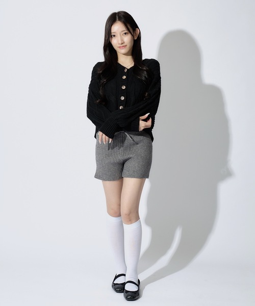 ALLuRing ChaRm(アリュリングチャーム)の「Rib Knit Short Pants / リブニットショートパンツ(スウェットパンツ・レディース・グレー/ブラック/ホワイト・FREE)」の13枚目の写真