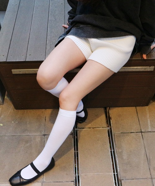 ALLuRing ChaRm(アリュリングチャーム)の「Rib Knit Short Pants / リブニットショートパンツ(スウェットパンツ・レディース・グレー/ブラック/ホワイト・FREE)」の17枚目の写真