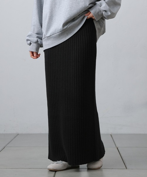 COLONY 2139（コロニートゥーワンスリーナイン）の「-3kg見え！リブニットナロースカート（スカート・レディース・ブラック/グレー・MEDIUM/SMALL）」の3枚目の写真