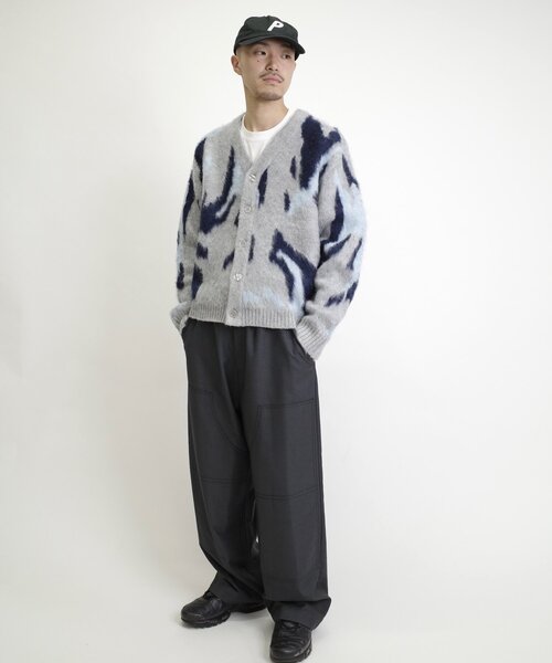 WHO'S WHO gallery（フーズフーギャラリー）の「※２サイズ【UNISEX/ユニセックス】モヘアライクカモ柄カーディガン（カーディガン/ボレロ・レディース・ブラウン/ブラック/グレー・MEDIUM/LARGE）」の4枚目の写真