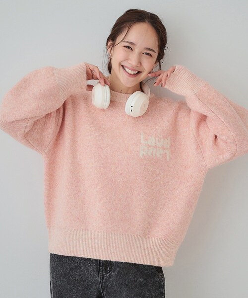 Cutie Blonde(キューティーブロンド)の「【セットアップ可】もちもちミックスヤーンロゴニット(ニット/セーター・レディース・ブラック/スモーキーグリーン系/ライトベージュ/ピンク・01/02/03/04)」の4枚目の写真