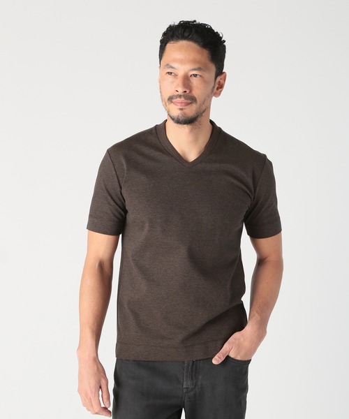 MEN'S BIGI(メンズビギ)の「【ACTIVE TAILOR/アクティブテイラー】シルケット加工VネックTシャツ<接触冷感><UVカット>(Tシャツ/カットソー・メンズ・ネイビー/ブラウン/ホワイト/グレー/ブラック・01/04/03/02)」の15枚目の写真