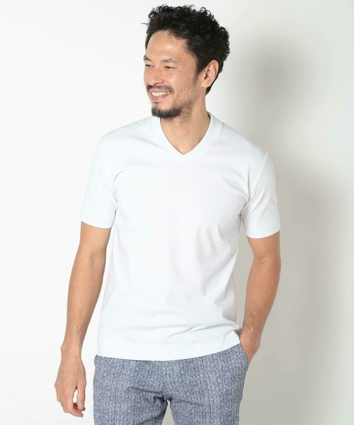 MEN'S BIGI(メンズビギ)の「【ACTIVE TAILOR/アクティブテイラー】シルケット加工VネックTシャツ<接触冷感><UVカット>(Tシャツ/カットソー・メンズ・ネイビー/ブラウン/ホワイト/グレー/ブラック・01/04/03/02)」の18枚目の写真
