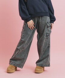 ◆ゆったりシルエットのカーゴパンツ