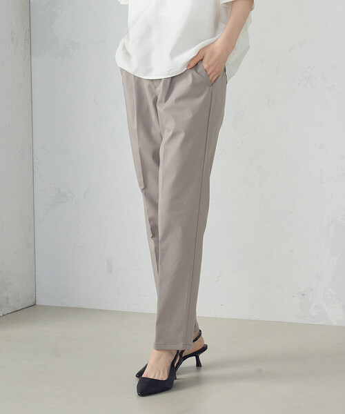 COMME CA MODELS（コムサモデルズ）の「【美しいベーシックパンツ】ストレッチテーパードパンツ（その他パンツ・レディース・ライトグレー/ベージュ/ミント/ブラック/ブラウン/カーキ/グレイッシュベージュ・X-LARGE/LARGE/MEDIUM/SMALL/X-SMALL）」の21枚目の写真