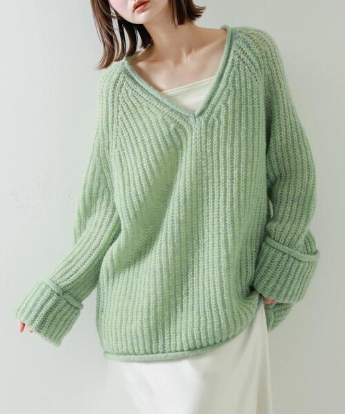 SENSE OF PLACE by URBAN RESEARCH（センスオブプレイスバイアーバンリサーチ）の「モヘアライクVネックルーズセーター（ニット/セーター・レディース・グレー/ミント/イエロー・ONE）」の2枚目の写真