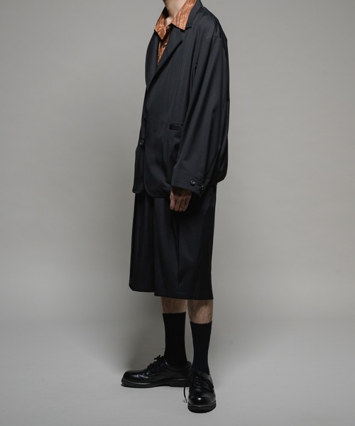 CASPER JOHN（キャスパージョン）の「Smooth shark tab button tailored jacket/スムースシャークタブボタンテーラードジャケット（テーラードジャケット・メンズ・グレー/ブラック/ブラウン・X-SMALL/SMALL/MEDIUM/LARGE）」の12枚目の写真