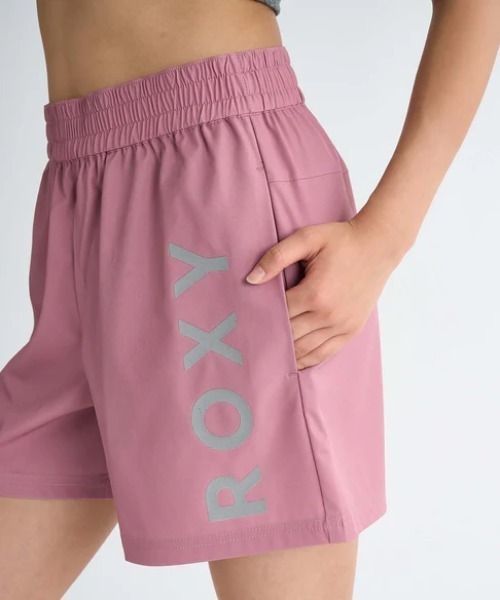 ROXY（ロキシー）の「MY 1ST ROXY SHORTS/ロキシー水陸両用ワンポイントブランドロゴフィットネスショートパンツ（その他パンツ・レディース・ピンク/グリーン/ブラック・LARGE/MEDIUM/SMALL）」の17枚目の写真