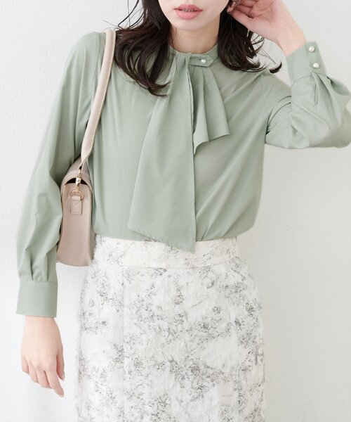 natural couture(ナチュラルクチュール)の「【WEB限定】ドレープスカーフ2WAYブラウス(シャツ/ブラウス・レディース・ブラウン/ベージュ/ブルー系その他/ミント/ピンクベージュ/グレイッシュベージュ/オフホワイト・FREE)」の17枚目の写真