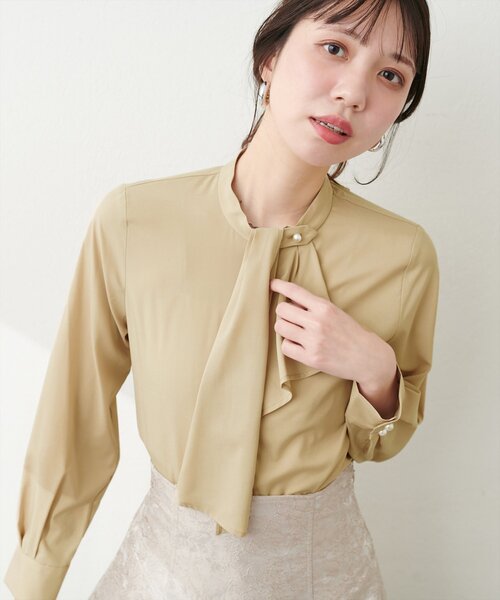 natural couture(ナチュラルクチュール)の「【WEB限定】ドレープスカーフ2WAYブラウス(シャツ/ブラウス・レディース・ブラウン/ベージュ/ブルー系その他/ミント/ピンクベージュ/グレイッシュベージュ/オフホワイト・FREE)」の9枚目の写真
