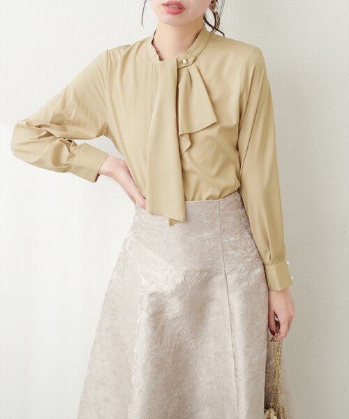 natural couture(ナチュラルクチュール)の「【WEB限定】ドレープスカーフ2WAYブラウス(シャツ/ブラウス・レディース・ブラウン/ベージュ/ブルー系その他/ミント/ピンクベージュ/グレイッシュベージュ/オフホワイト・FREE)」の10枚目の写真