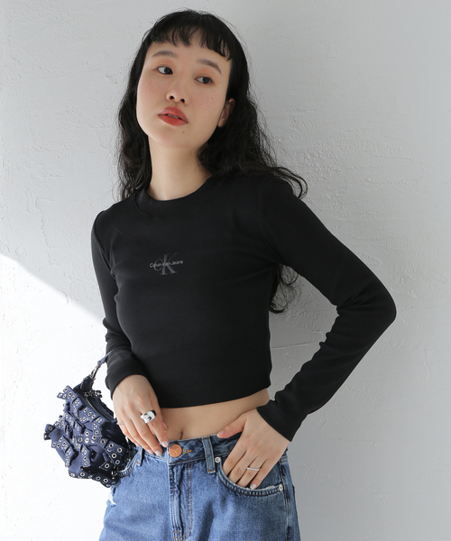 JOINT WORKS（ジョイントワークス）の「Calvin Klein Jeans / カルバン クライン ジーンズ A- LS MONOGRAM BABY TEE（Tシャツ/カットソー・レディース・ブラック/ホワイト・X-SMALL）」の15枚目の写真