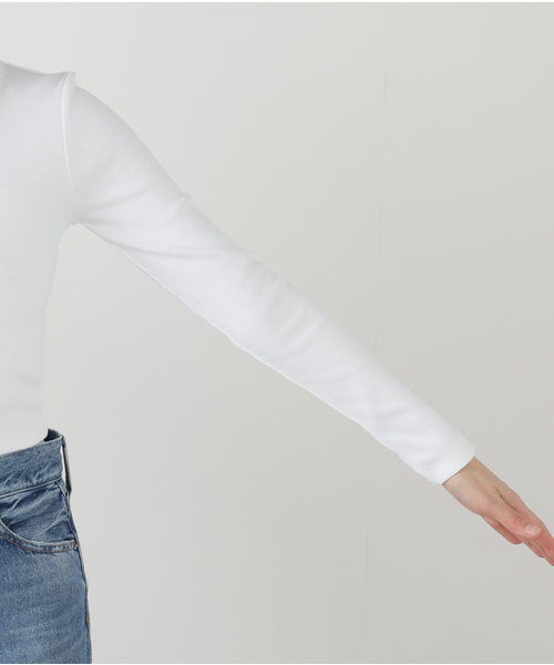 JOINT WORKS（ジョイントワークス）の「Calvin Klein Jeans / カルバン クライン ジーンズ A- LS MONOGRAM BABY TEE（Tシャツ/カットソー・レディース・ブラック/ホワイト・X-SMALL）」の7枚目の写真