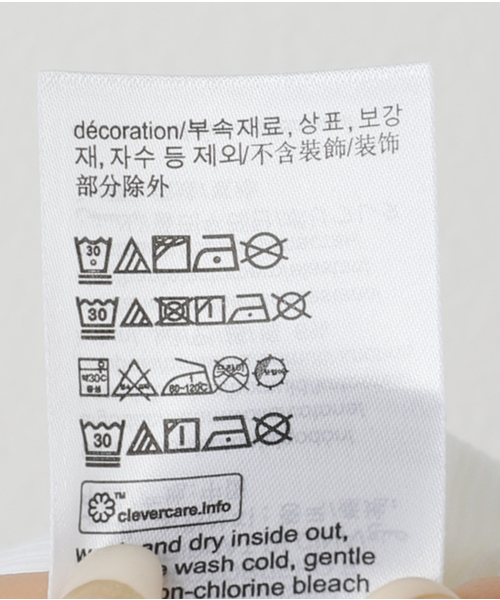 JOINT WORKS（ジョイントワークス）の「Calvin Klein Jeans / カルバン クライン ジーンズ A- LS MONOGRAM BABY TEE（Tシャツ/カットソー・レディース・ブラック/ホワイト・X-SMALL）」の10枚目の写真