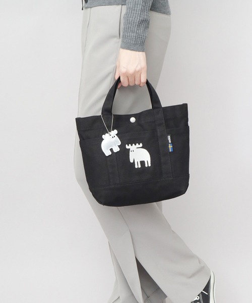 moz（モズ）の「キャンバス ミニ ハンドトートバッグ エルク リフレクトチャーム付き（トートバッグ・レディース・ホワイト/ピンク/グリーン/イエロー/ストライプ/ブラック/グレー/ブルー/ベージュ/インディゴブルー・FREE）」の12枚目の写真
