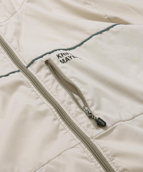 KRIFF MAYER（クリフメイヤー）の「さらさらエアーパッカブルジャケット（マウンテンパーカー・メンズ・ブラック/ナチュラル/レンガ/グリーン/カラフル・MEDIUM/LARGE/X-LARGE）」の15枚目の写真