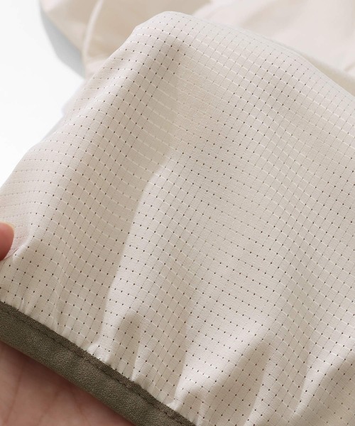 KRIFF MAYER（クリフメイヤー）の「さらさらエアーパッカブルジャケット（マウンテンパーカー・メンズ・ブラック/ナチュラル/レンガ/グリーン/カラフル・MEDIUM/LARGE/X-LARGE）」の20枚目の写真