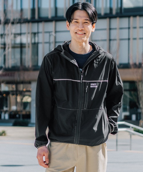 KRIFF MAYER（クリフメイヤー）の「さらさらエアーパッカブルジャケット（マウンテンパーカー・メンズ・ブラック/ナチュラル/レンガ/グリーン/カラフル・MEDIUM/LARGE/X-LARGE）」の22枚目の写真