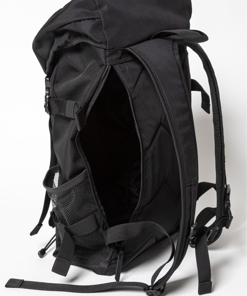 MAKAVELIC(マキャベリック)の「Active Backpack(バックパック/リュック・メンズ・ブラック・ONESIZE)」の2枚目の写真