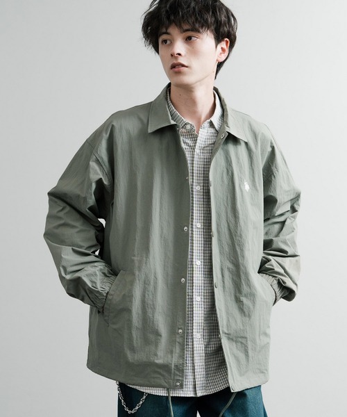 U.S. POLO ASSN.(ユーエスポロアッスン)の「U.S. POLO ASSN. ユーエスポロアッスン オーバーサイズ ワンポイントロゴ刺繍コーチジャケット ナイロンジャケット(ナイロンジャケット・メンズ・ライトグレー/カーキ/ネイビー/ブラック・M/L/LL)」の3枚目の写真
