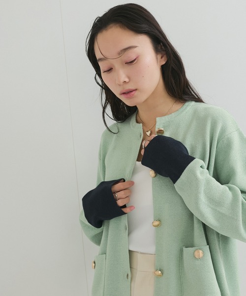 le cercle ADAM ET ROPE'(ルセルクルアダムエロペ)の「袖バイカラーカーディガン(カーディガン/ボレロ・レディース・ブラック系その他/グリーン系その他/ベージュ系その他・FREE)」の3枚目の写真