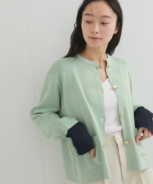 le cercle ADAM ET ROPE'(ルセルクルアダムエロペ)の「袖バイカラーカーディガン(カーディガン/ボレロ・レディース・ブラック系その他/グリーン系その他/ベージュ系その他・FREE)」の8枚目の写真