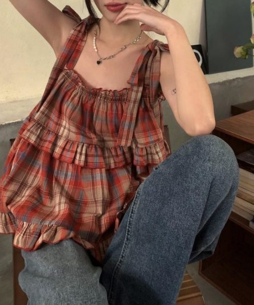 paravion(パラビオン)の「肩リボンチェックフレアキャミ(シャツ/ブラウス・レディース・ブラウン/レッド・FREE)」の3枚目の写真