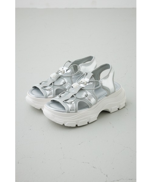 AZUL by moussy（アズールバイマウジー）の「スポーティーサンダル（サンダル・レディース・アイボリー/ブラック/ブラウン系その他/シルバー・SMALL/MEDIUM/LARGE）」の4枚目の写真