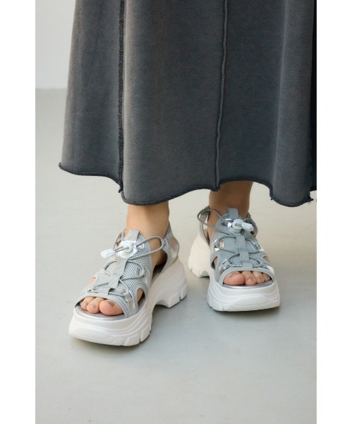 AZUL by moussy（アズールバイマウジー）の「スポーティーサンダル（サンダル・レディース・アイボリー/ブラック/ブラウン系その他/シルバー・SMALL/MEDIUM/LARGE）」の16枚目の写真