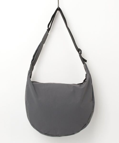 MARMOT CAPITAL(マーモットキャピタル)の「MARMOT CAPITAL/マーモット キャピタル/CROSS BAG/25SS-G-01(ショルダーバッグ・メンズ・グレー/モスグリーン・F)」の3枚目の写真