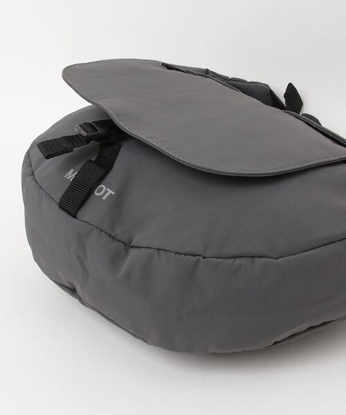 MARMOT CAPITAL(マーモットキャピタル)の「MARMOT CAPITAL/マーモット キャピタル/CROSS BAG/25SS-G-01(ショルダーバッグ・メンズ・グレー/モスグリーン・F)」の4枚目の写真