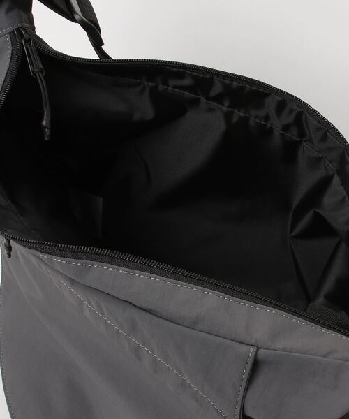 MARMOT CAPITAL(マーモットキャピタル)の「MARMOT CAPITAL/マーモット キャピタル/CROSS BAG/25SS-G-01(ショルダーバッグ・メンズ・グレー/モスグリーン・F)」の5枚目の写真