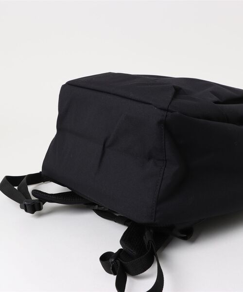 Gramicci（グラミチ）の「▲GRAMICCI(グラミチ) ▲CORDURA DAY PACK（バックパック/リュック・メンズ・ブラック/オリーブ・FREE）」の4枚目の写真
