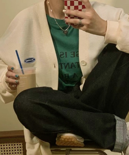 VIBGYOR（ヴィブジョー）の「[NARULA/ナルラ]カジュアル ロゴ ポケット サマー カーディガン(CZ)（カーディガン/ボレロ・レディース・ブルー/アイボリー/ブラック・FREE）」の5枚目の写真