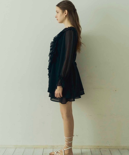 Luan(ルアン)の「【Luan】FRILL MINI ONEPIECE/フリルミニワンピース(ワンピース・レディース・ホワイト/ブラック・2/1)」の5枚目の写真