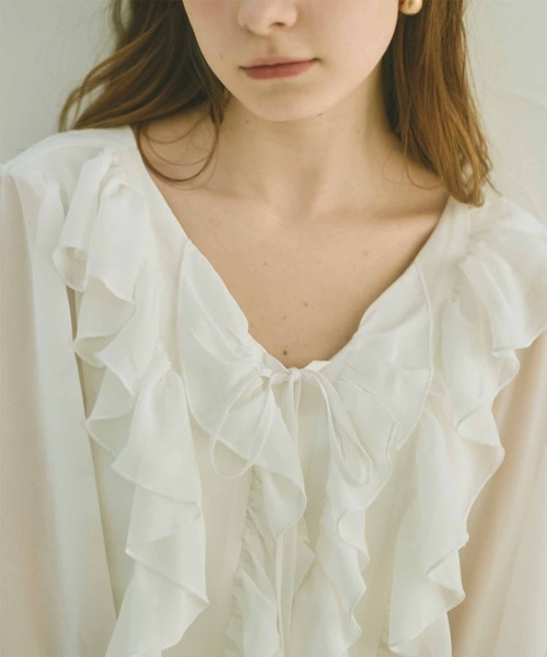 Luan(ルアン)の「【Luan】FRILL MINI ONEPIECE/フリルミニワンピース(ワンピース・レディース・ホワイト/ブラック・2/1)」の12枚目の写真