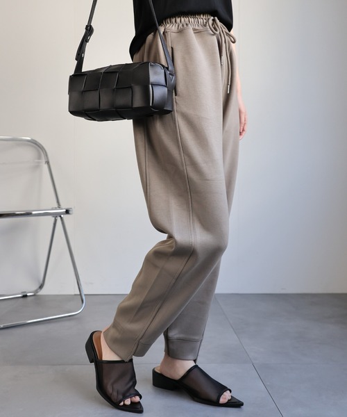 ap retro（アプレトロ）の「ポンチジョガーパンツ / ラフパンツ（スウェットパンツ・レディース・カーキ/ブラック/グレー/オフホワイト/チャコール・FREE）」の5枚目の写真