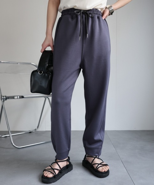 ap retro（アプレトロ）の「ポンチジョガーパンツ / ラフパンツ（スウェットパンツ・レディース・カーキ/ブラック/グレー/オフホワイト/チャコール・FREE）」の4枚目の写真