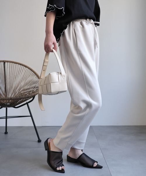 ap retro（アプレトロ）の「ポンチジョガーパンツ / ラフパンツ（スウェットパンツ・レディース・カーキ/ブラック/グレー/オフホワイト/チャコール・FREE）」の21枚目の写真