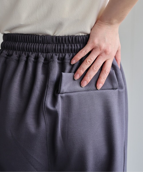 ap retro（アプレトロ）の「ポンチジョガーパンツ / ラフパンツ（スウェットパンツ・レディース・カーキ/ブラック/グレー/オフホワイト/チャコール・FREE）」の16枚目の写真