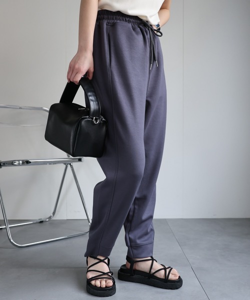 ap retro（アプレトロ）の「ポンチジョガーパンツ / ラフパンツ（スウェットパンツ・レディース・カーキ/ブラック/グレー/オフホワイト/チャコール・FREE）」の8枚目の写真