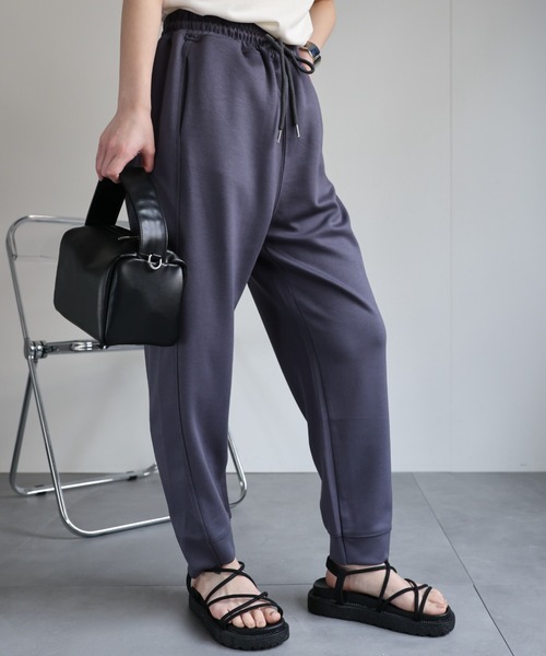 ap retro（アプレトロ）の「ポンチジョガーパンツ / ラフパンツ（スウェットパンツ・レディース・カーキ/ブラック/グレー/オフホワイト/チャコール・FREE）」の9枚目の写真