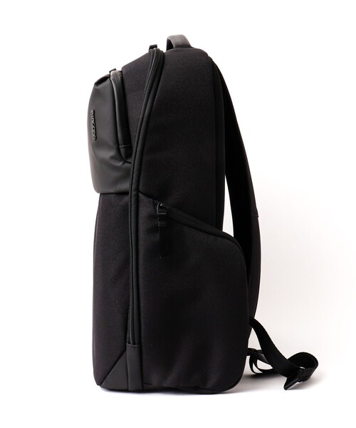 incase(インケース)の「【Incase/インケース】A.R.C Daypack(バックパック/リュック・メンズ・ブラック・FREE)」の21枚目の写真