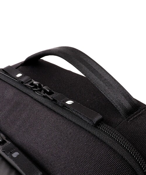 incase(インケース)の「【Incase/インケース】A.R.C Daypack(バックパック/リュック・メンズ・ブラック・FREE)」の22枚目の写真