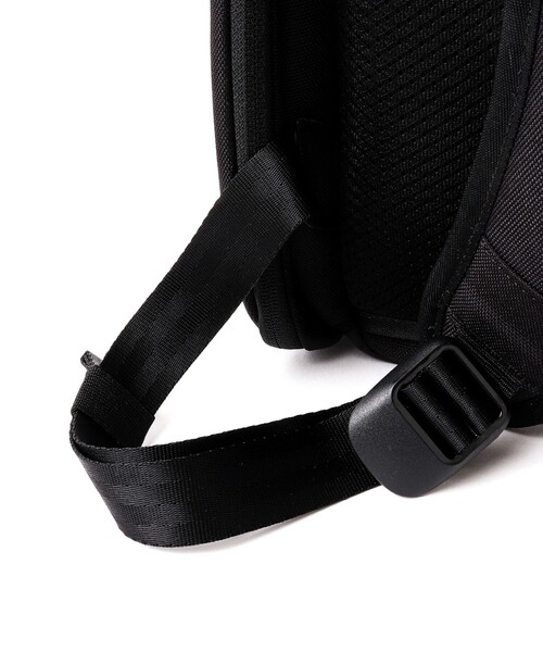 incase(インケース)の「【Incase/インケース】A.R.C Daypack(バックパック/リュック・メンズ・ブラック・FREE)」の9枚目の写真