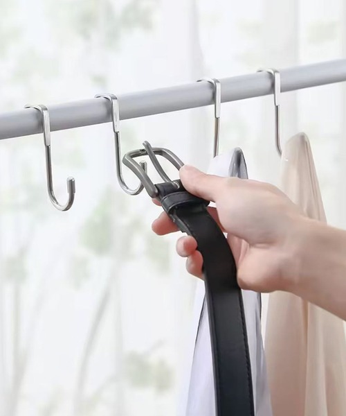 Port（ポート）の「【 Port / ポート 】 ラクラク 収納 S字フック / 取り付け 収納グッズ（収納グッズ・レディース・ブラック/シルバー・FREE）」の5枚目の写真