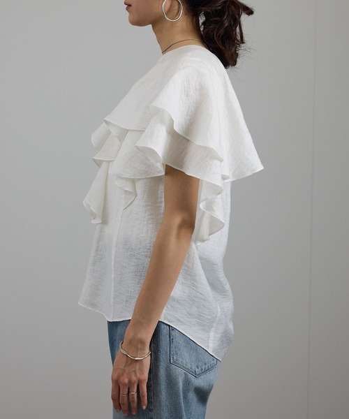 SALON adam et rope'（サロン アダム エ ロペ）の「シルクブレンドラッフルカラーブラウス（シャツ/ブラウス・レディース・オフホワイト/ブラック/ブラウン・FREE）」の8枚目の写真