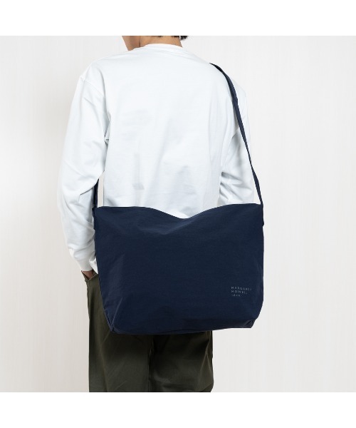 MARGARET HOWELL idea(マーガレット・ハウエルアイデア)の「MARGARET HOWELL idea(マーガレット・ハウエル アイデア)KELP ショルダーバッグ(大)(ショルダーバッグ・メンズ・ネイビー/ブラック/グリーン・FREE)」の16枚目の写真